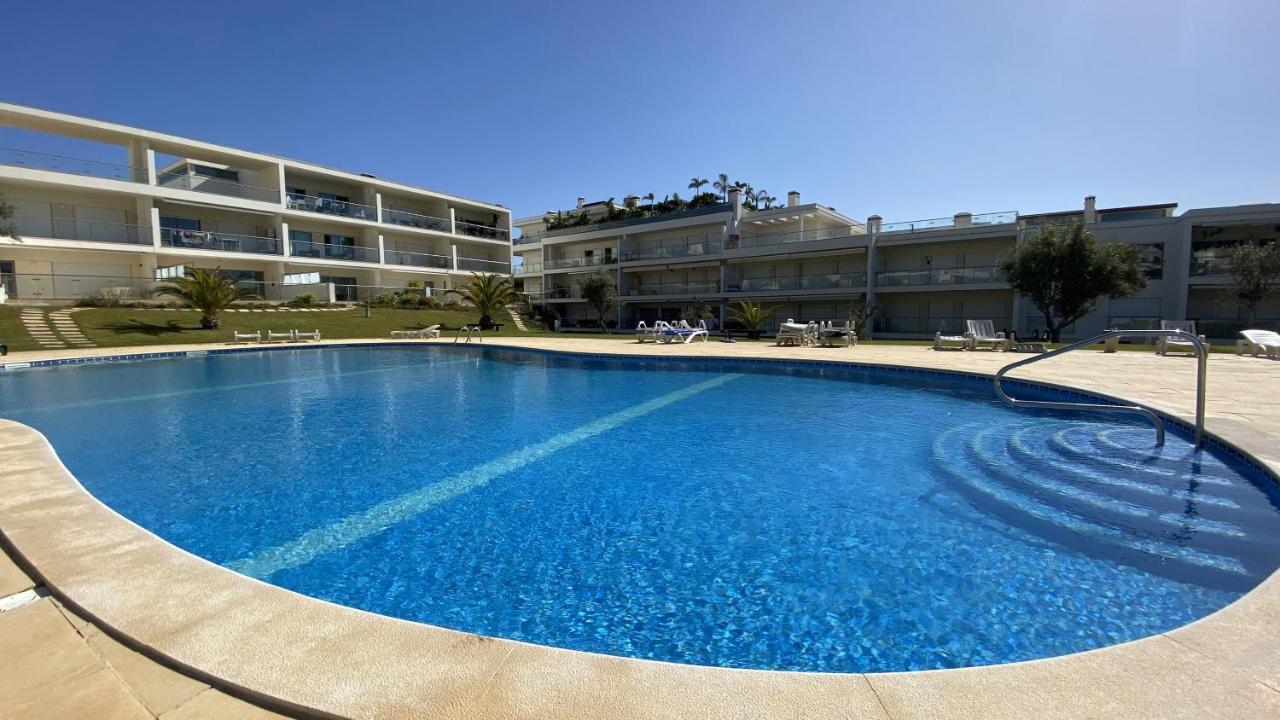 Charmant Appartement A 1Km De La Plage, Avec Piscine A Albufeira Exterior photo