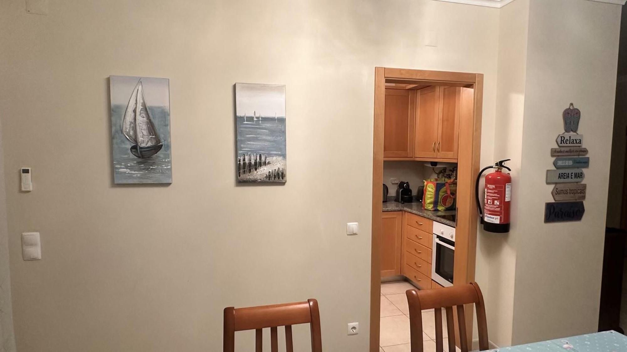 Charmant Appartement A 1Km De La Plage, Avec Piscine A Albufeira Exterior photo